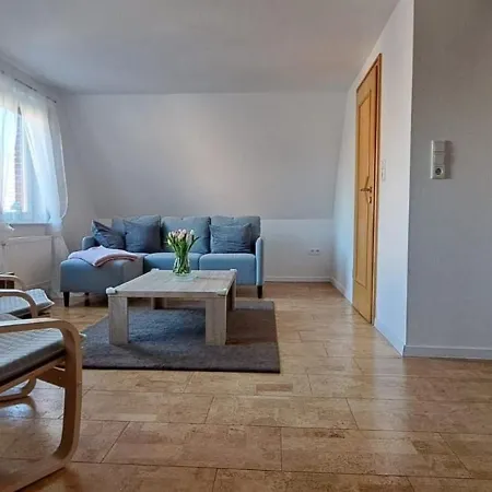 Glueck Apartment